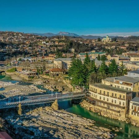 Hotel Caravan Palace Kutaisi Bagian luar foto